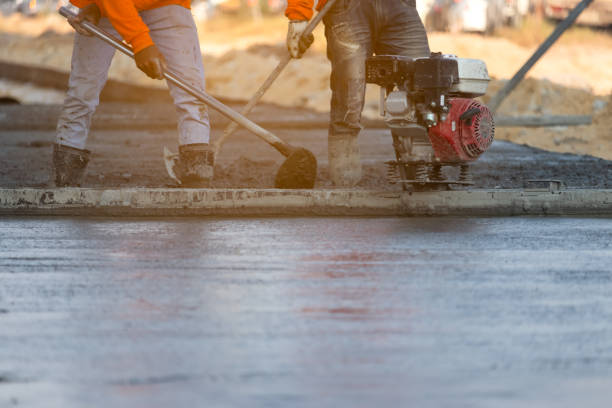 Best Commercial Concrete Contractor  in Coal Valley, IL